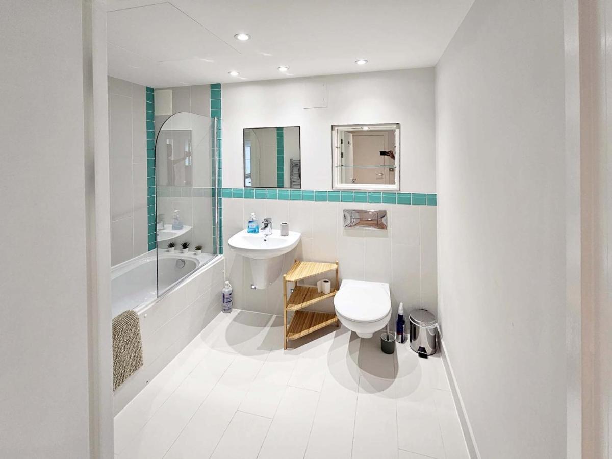 Beautiful 2 Bedroom Flat In Battersea Лондон Екстер'єр фото